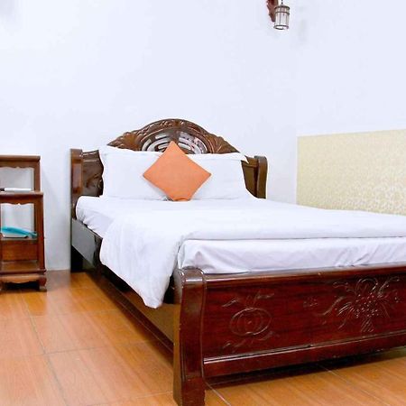 Hoang Cuong Hotel 15 Nguyen Thai Hoc Hanoi Exterior photo